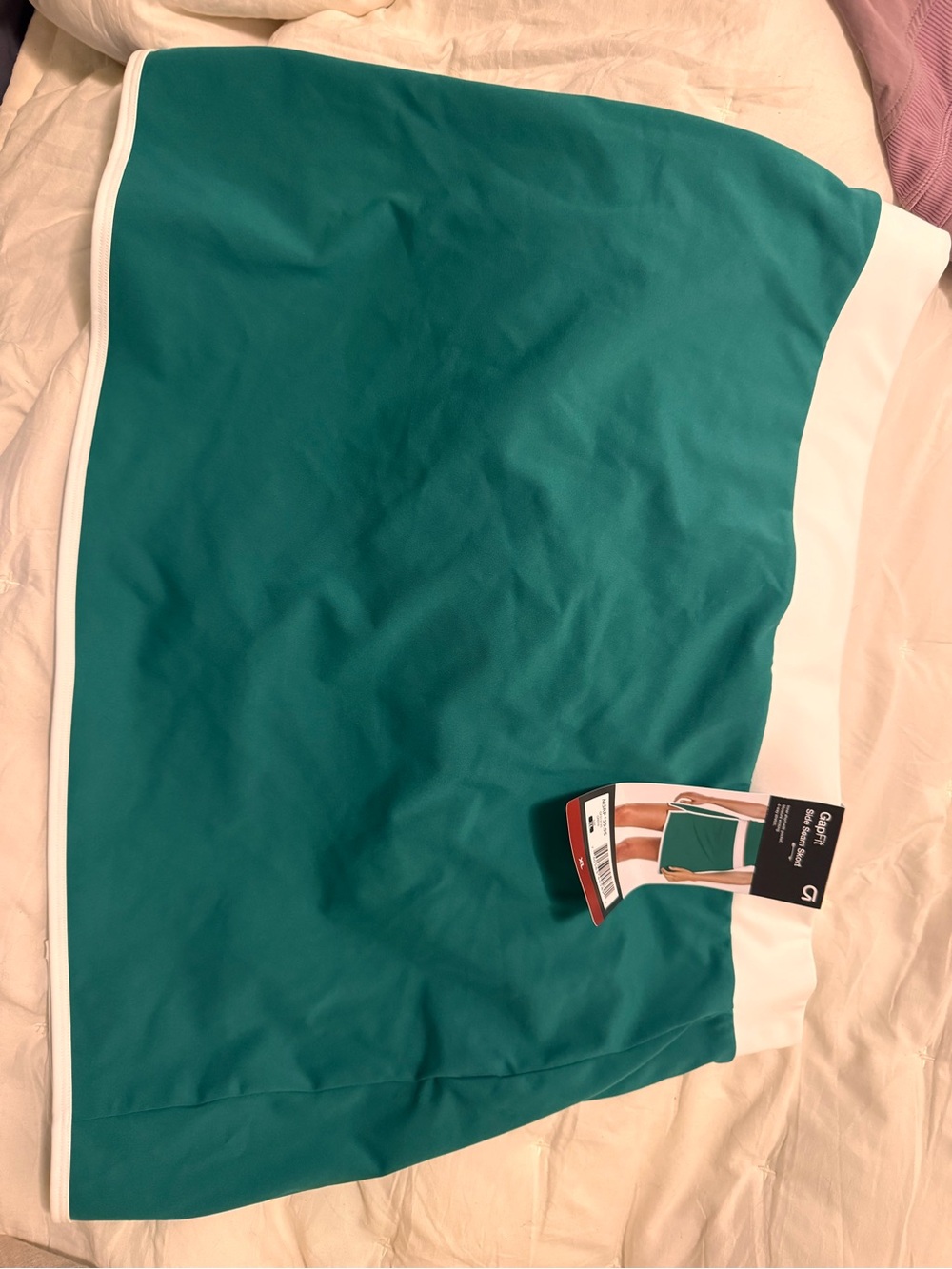 GAP shamrock Green Mini Skort with White Trim - Picture 4 of 5